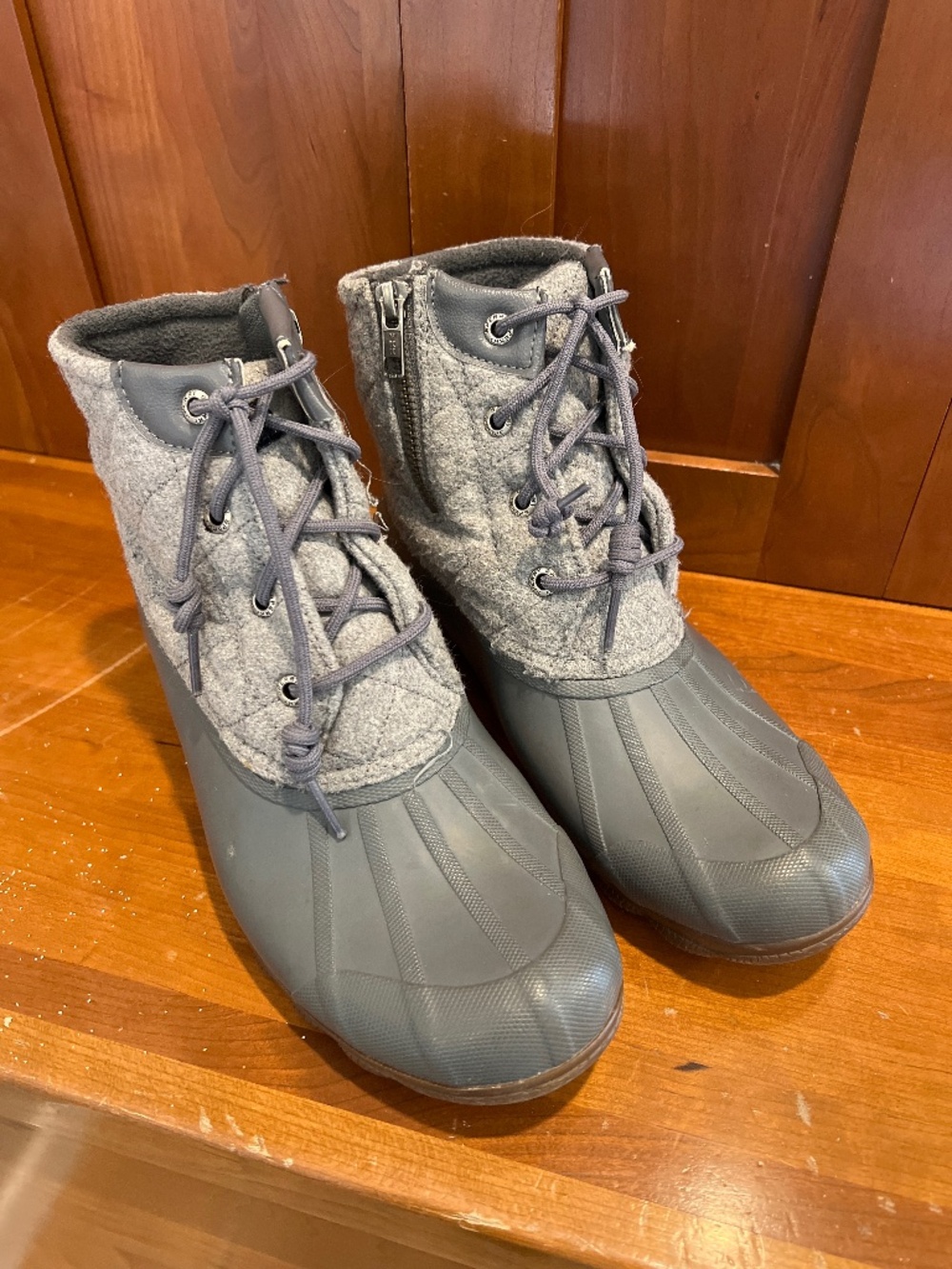 Sperry women’s boots grey size 7.5